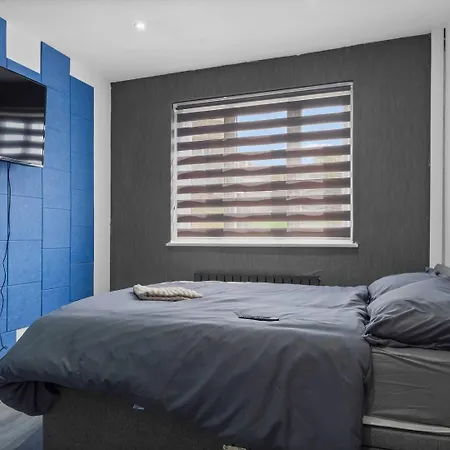 Modern 4 Bed Pass The Keys Уайтхейвен
