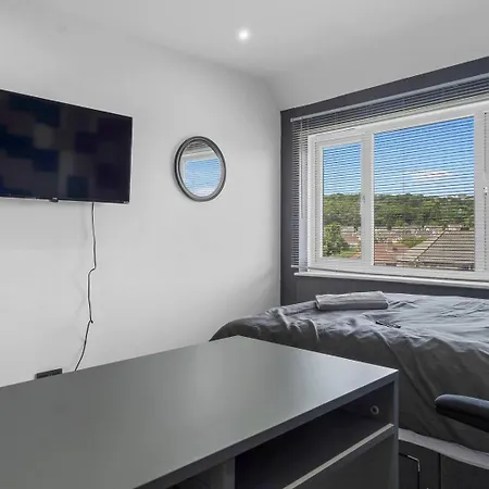 Modern 4 Bed Pass The Keys * Уайтхейвен