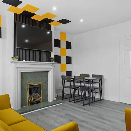 Modern 4 Bed Pass The Keys Уайтхейвен